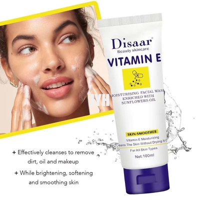 Vitamina naturale di schiumatura E della pulitrice facciale dell'OEM che imbianca pulitrice facciale